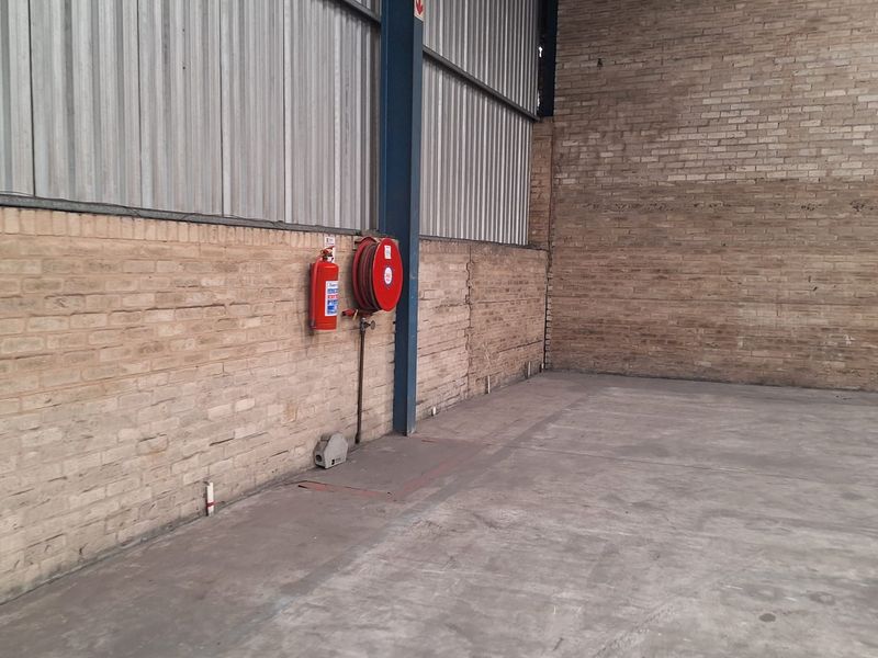 Commercial Property To Let - Photo 2