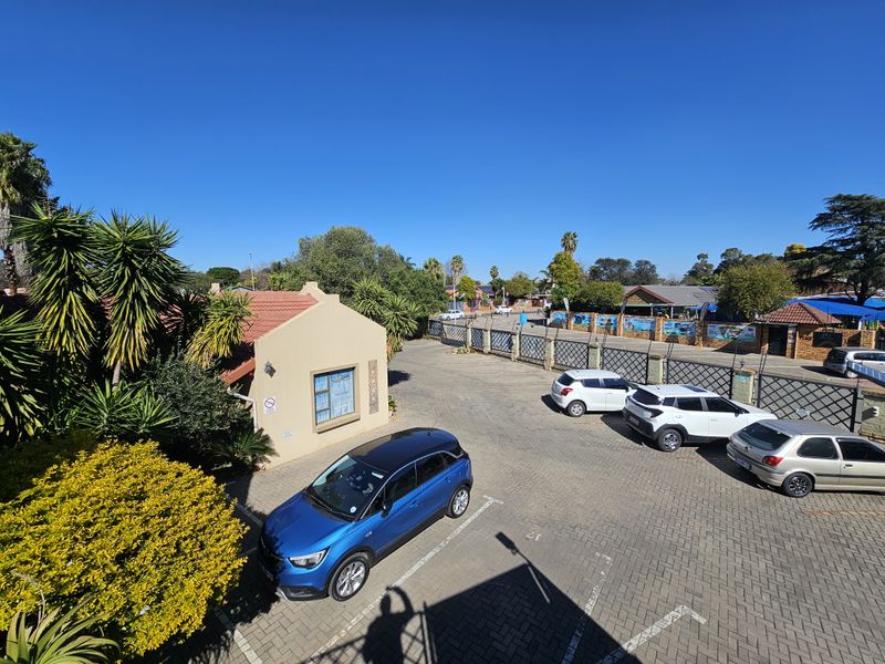 To Let- Small Office Space Wierda Park Cenurion - Photo 9