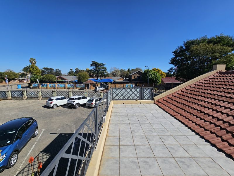To Let- Small Office Space Wierda Park Cenurion - Photo 8