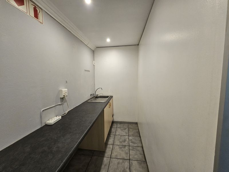 To Let- Small Office Space Wierda Park Cenurion - Photo 6