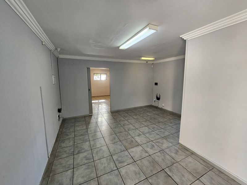 To Let- Small Office Space Wierda Park Cenurion - Photo 3