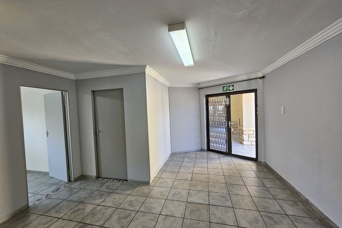 To Let- Small Office Space Wierda Park Cenurion - Photo 2