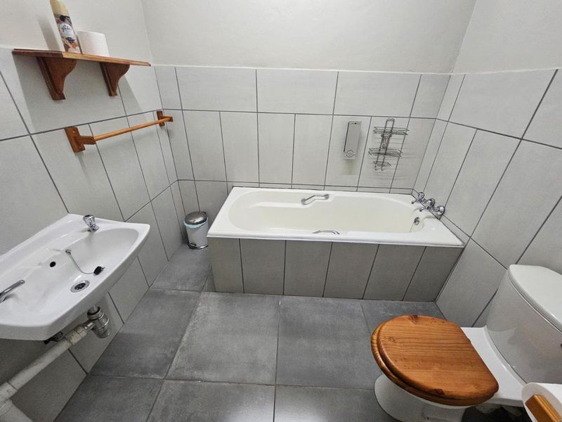 Investment Opportunity – Guest House for Sale in Vaalpark! - Photo 9