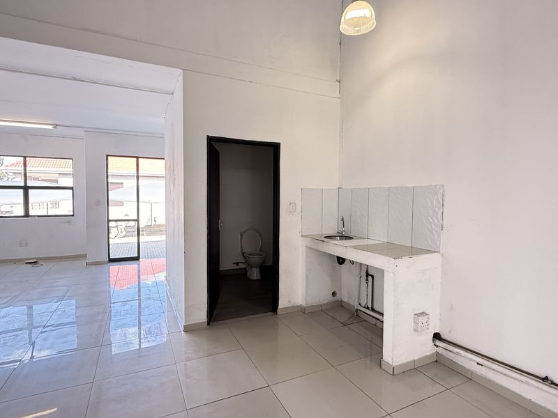 Strategically Located Industrial Space for Logistics and Service Operators - Photo 5
