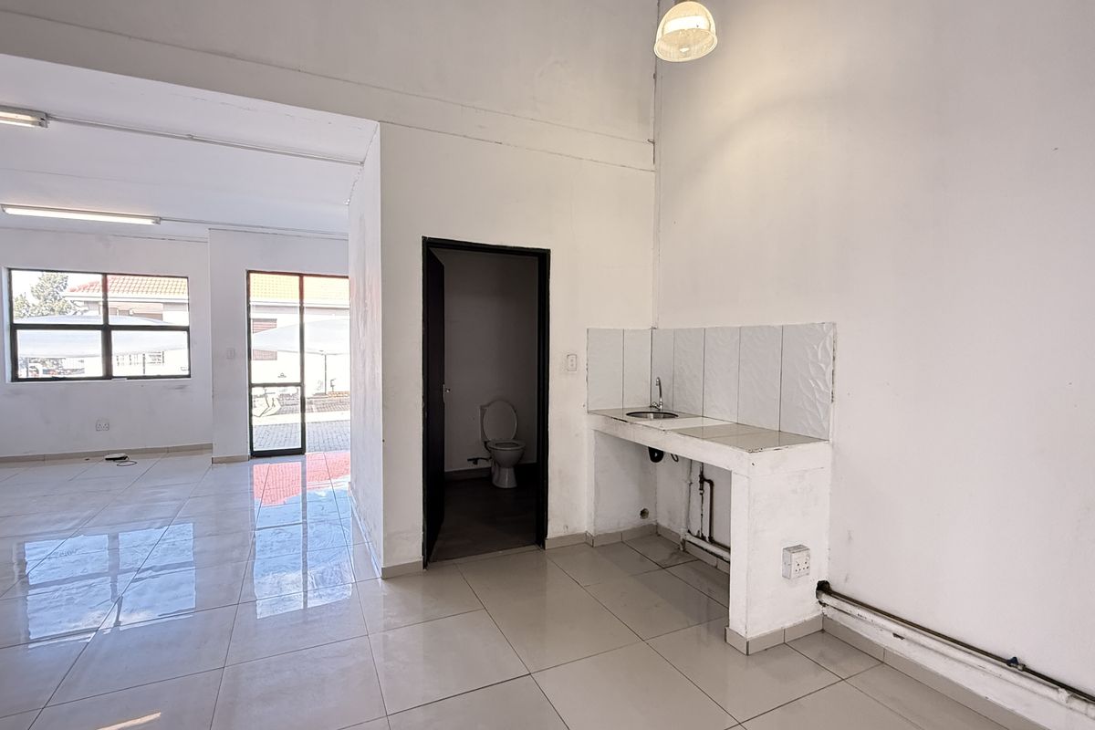 Strategically Located Industrial Space for Logistics and Service Operators - Photo 5