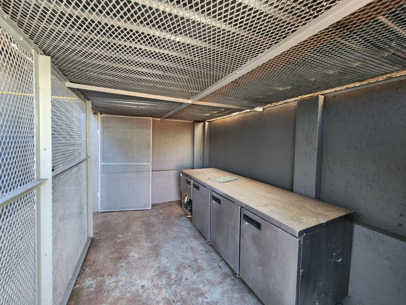 130m2 Ground Floor Commercial Kitchen Space To Let in Secure Montana Business Area - Photo 8