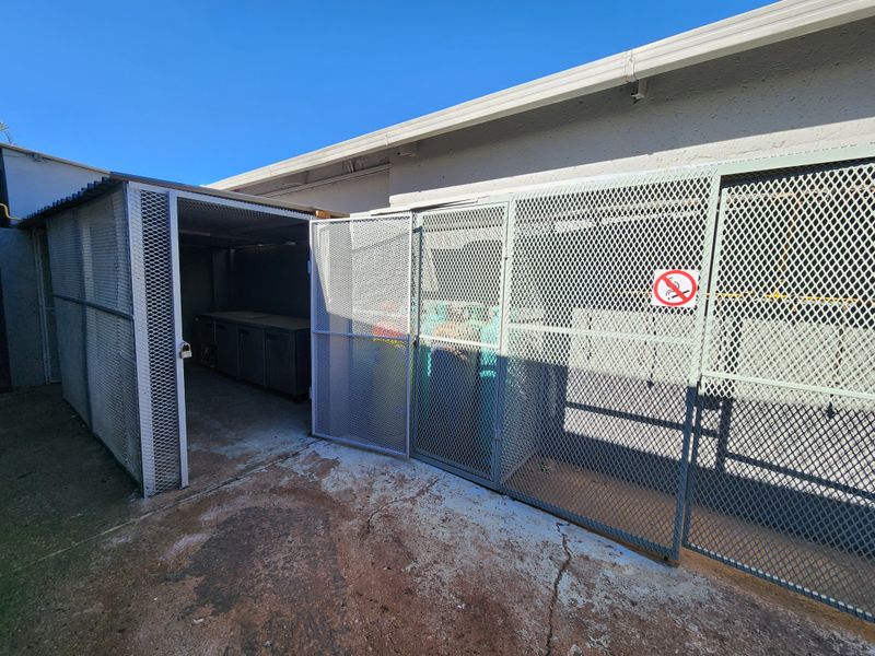 130m2 Ground Floor Commercial Kitchen Space To Let in Secure Montana Business Area - Photo 2