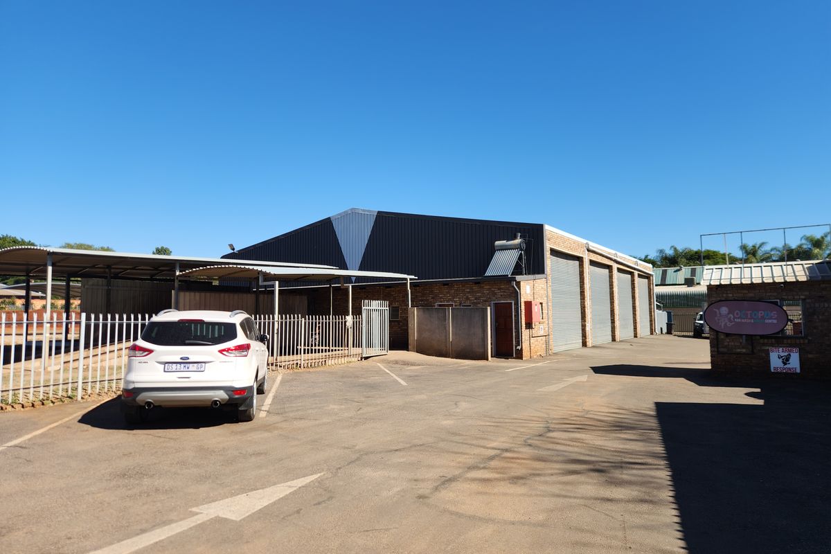 550m2 A-Grade Warehouse with Multiple Roller Shutter Doors in Montana - Photo 2