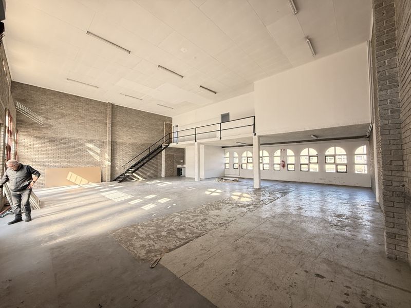 305m2 Warehouse in Halfway House Offering Strategic Midrand Access and Secure Business Operations - Photo 6