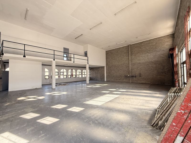 305m2 Warehouse in Halfway House Offering Strategic Midrand Access and Secure Business Operations - Photo 4
