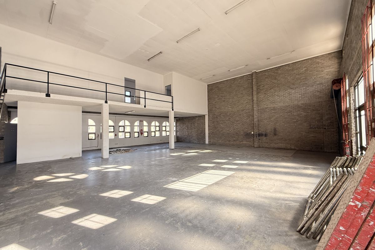 305m2 Warehouse in Halfway House Offering Strategic Midrand Access and Secure Business Operations - Photo 4