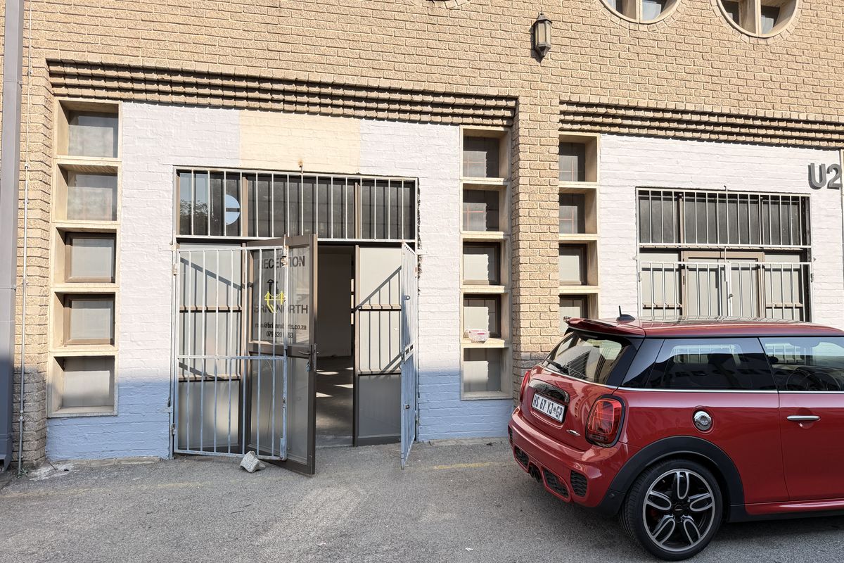 305m2 Warehouse in Halfway House Offering Strategic Midrand Access and Secure Business Operations - Photo 2