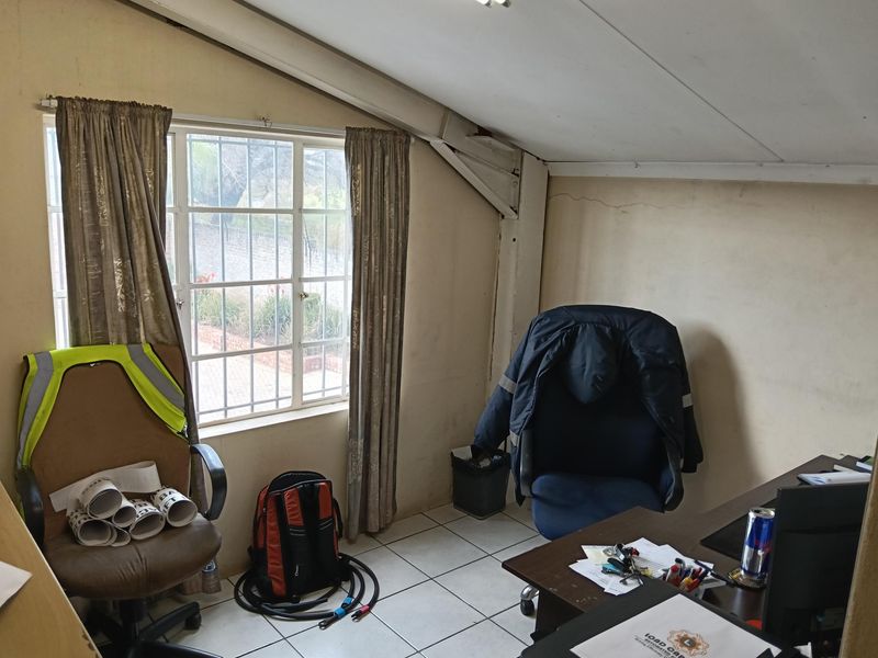 A State of the Art industrial property for those with big plans. - Photo 10