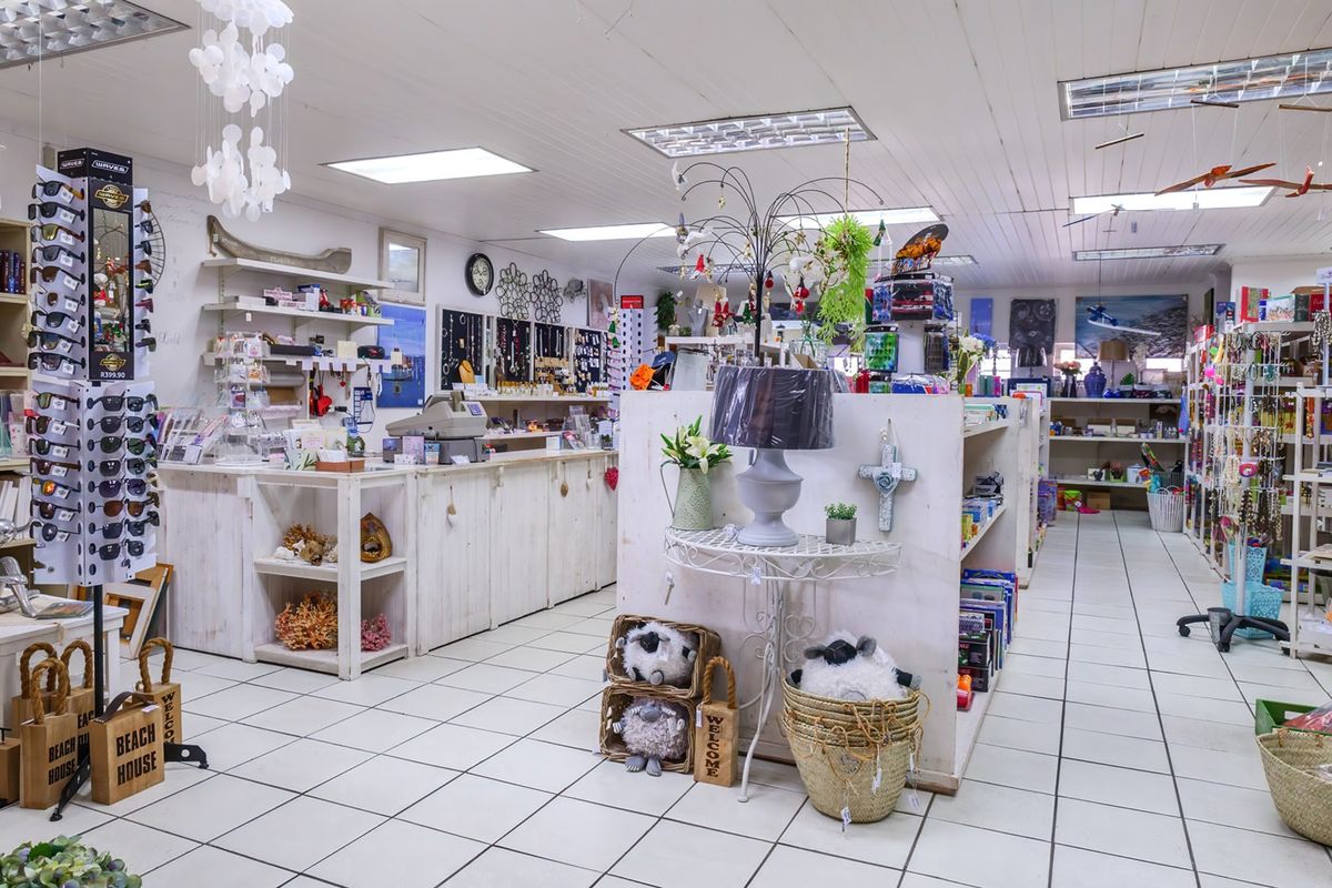 Well-Established Gift Shop for Sale in the Heart of Struisbaai - Photo 4