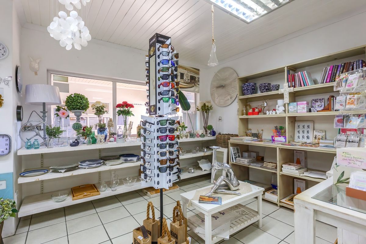 Well-Established Gift Shop for Sale in the Heart of Struisbaai - Photo 3