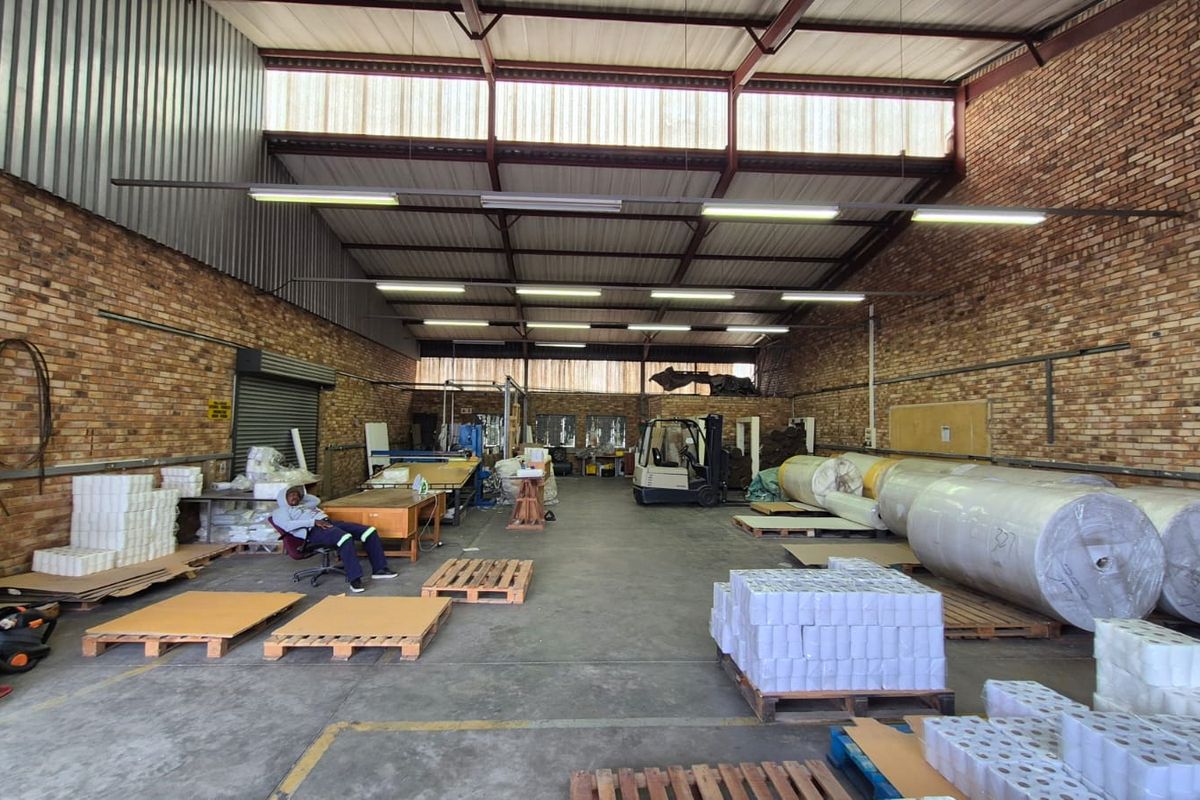 Strategic 350m2 Warehouse To Let in Samcor Park's High-Demand Industrial Node - Photo 3