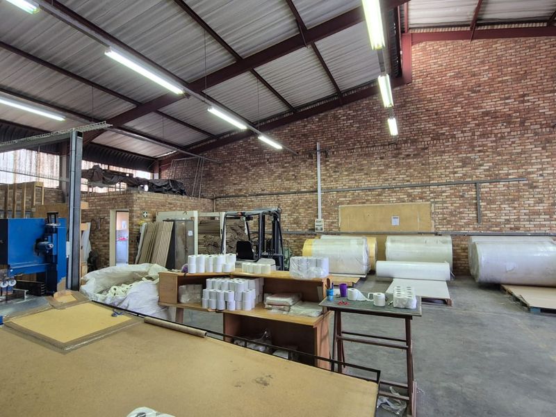 Strategic 350m2 Warehouse To Let in Samcor Park's High-Demand Industrial Node - Photo 8