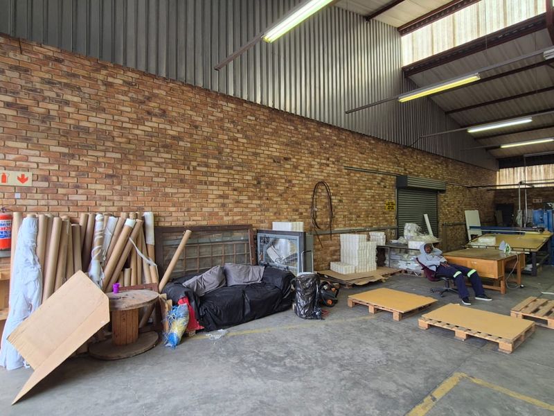 Strategic 350m2 Warehouse To Let in Samcor Park's High-Demand Industrial Node - Photo 6