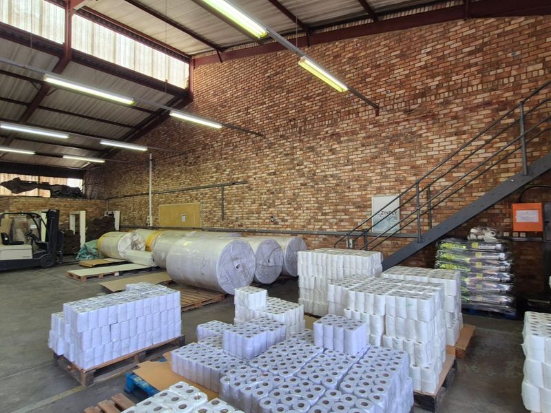 Strategic 350m2 Warehouse To Let in Samcor Park's High-Demand Industrial Node - Photo 4