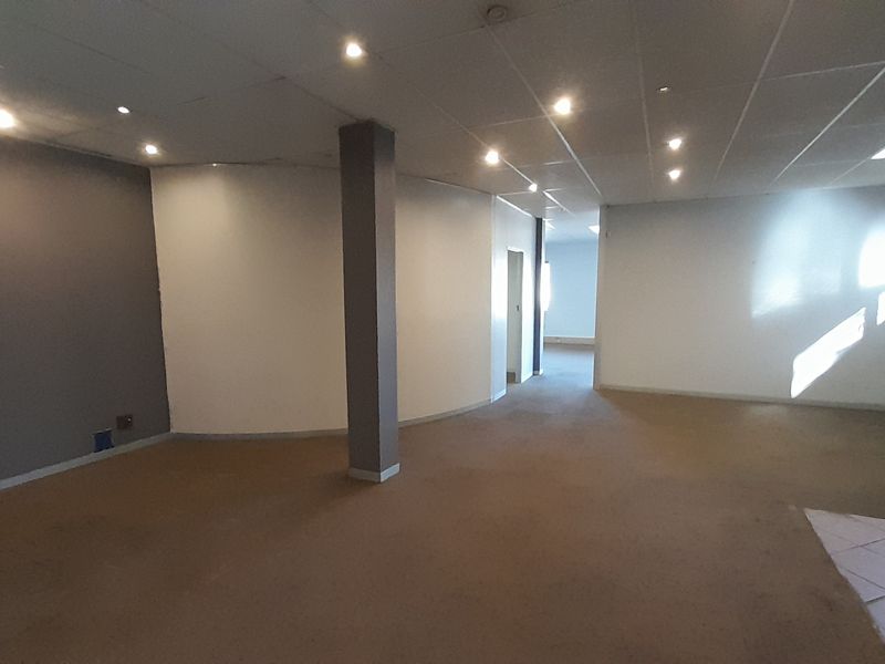 Functional Ground Floor Office in a Prime Pretoria East Business Location - Photo 4