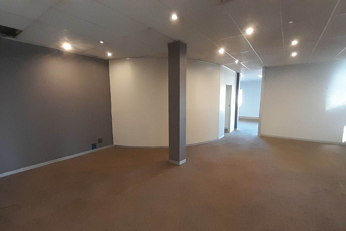 Functional Ground Floor Office in a Prime Pretoria East Business Location - Photo 3