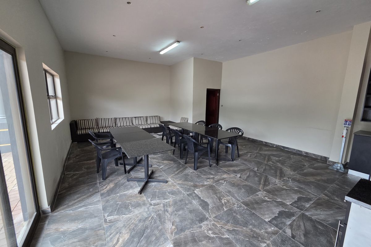 Prime Commercial Property To Let- Marine Drive, The Bluff- R12000 to R20000 - Photo 3