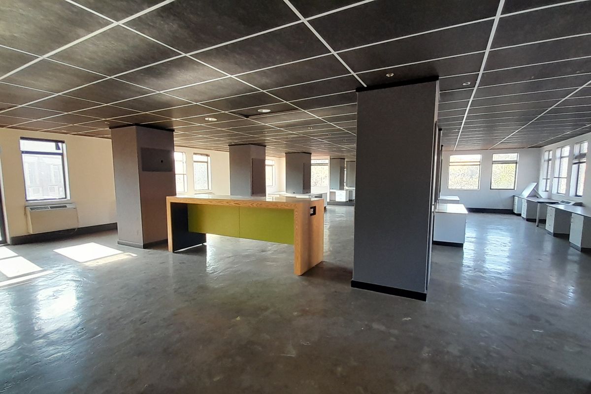 Premium Boardwalk Office with Parking Included and Move In Ready Layout - Photo 4