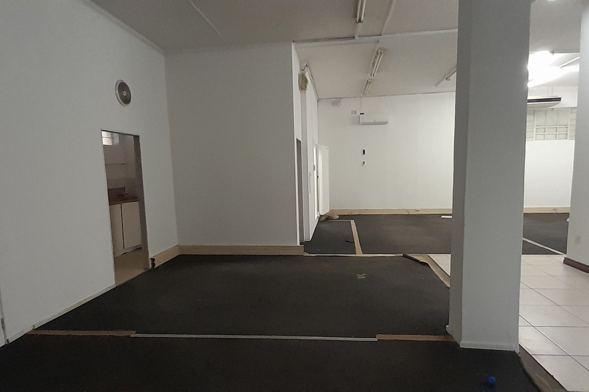 Secure Accessible Office Space with Backup Power in Monument Park - Photo 5
