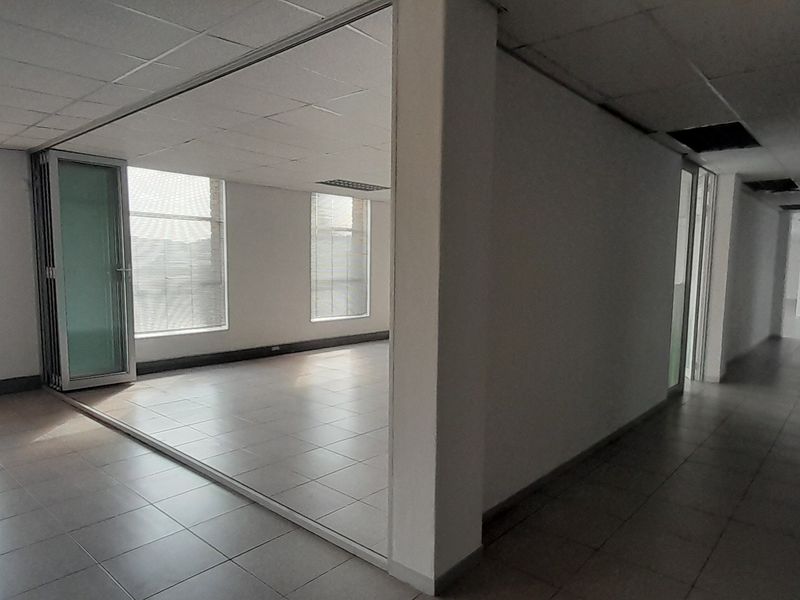 Executive Office Suite with Boardroom Presence and R21 Convenience - Photo 8
