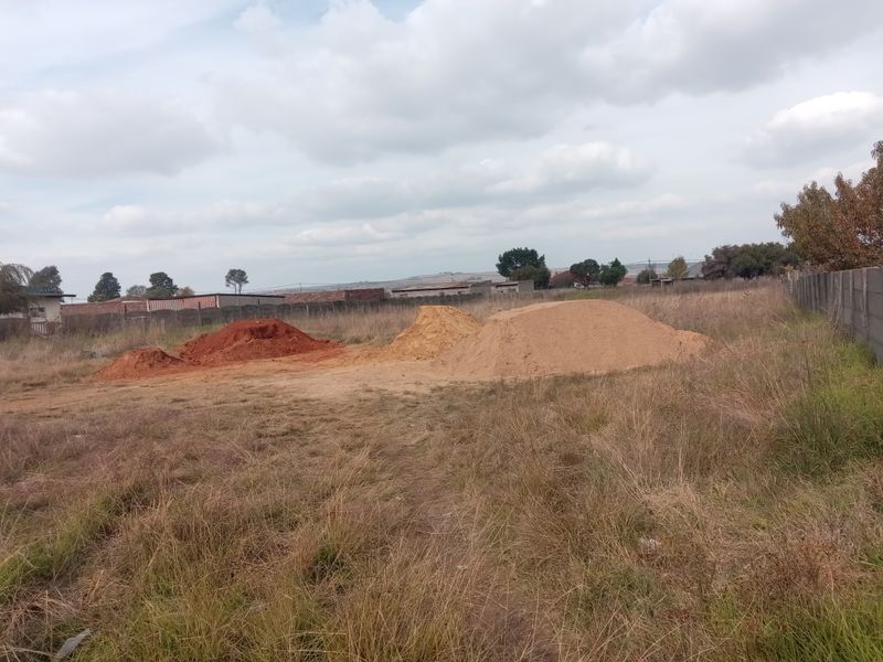 Prime Commercial Opportunity on a Busy Main Road - Photo 1