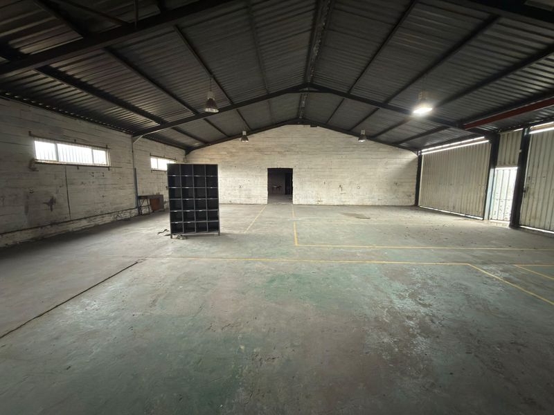 Well-Located Industrial Facility Available to Let in Worcester - Photo 1