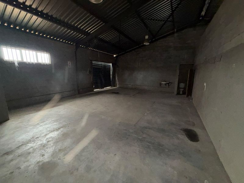 Well-Located Industrial Facility Available to Let in Worcester - Photo 7