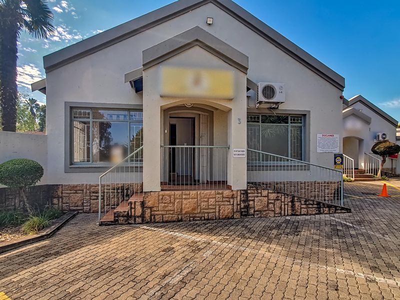 Versatile Office and Treatment Suite To Let in Wierda Park - Photo 2