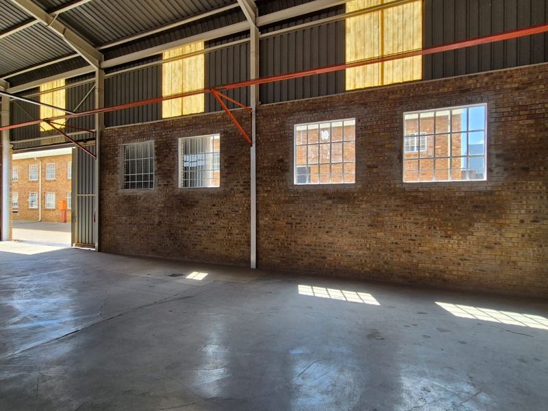 HIGH-CLEARANCE 520M2 WAREHOUSE IN SECURE SAMCOR PARK | READY FOR IMMEDIATE OCCUPATION - Photo 4
