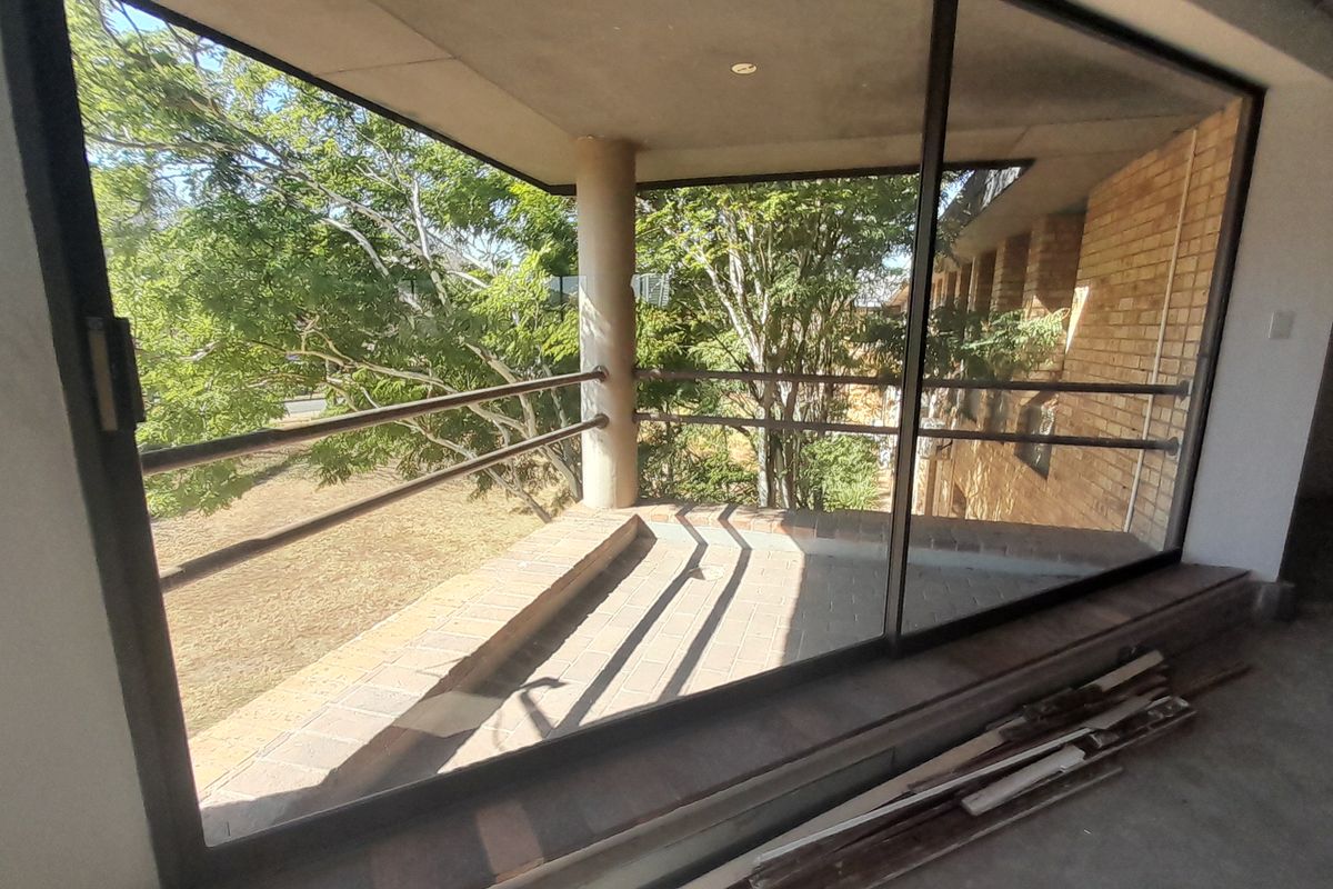 Blank Canvas Office Space Ready for Your Vision in Waterfall Office Park - Photo 3
