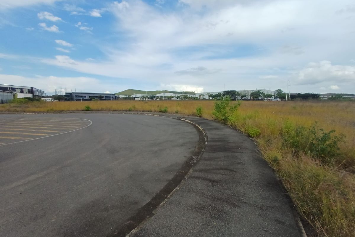 CORNUBIA - PRIME COMMERCIAL LAND FOR SALE - Photo 3