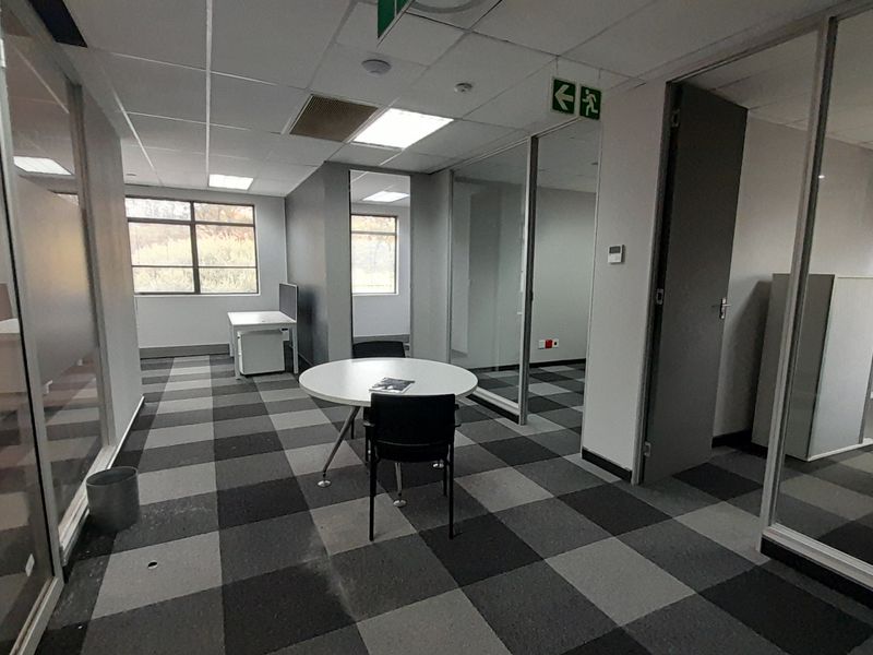 Fully Furnished Office with Private Offices and All Inclusive Operating Costs - Photo 4