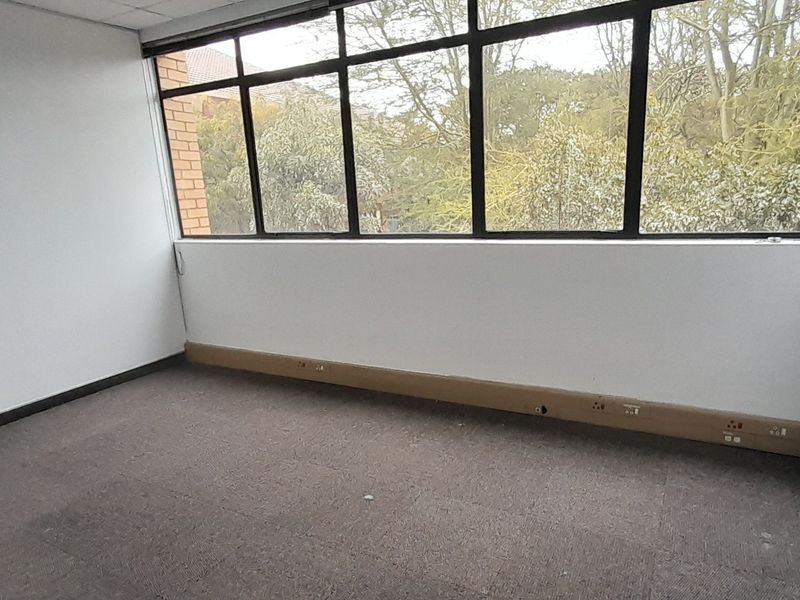 Executive Office Suite with Private Balcony and Included Operating Costs - Photo 8