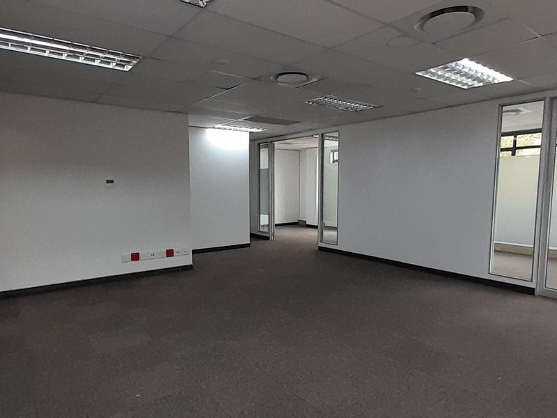 Executive Office Suite with Private Balcony and Included Operating Costs - Photo 2