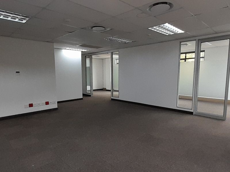 Executive Office Suite with Private Balcony and Included Operating Costs - Photo 3