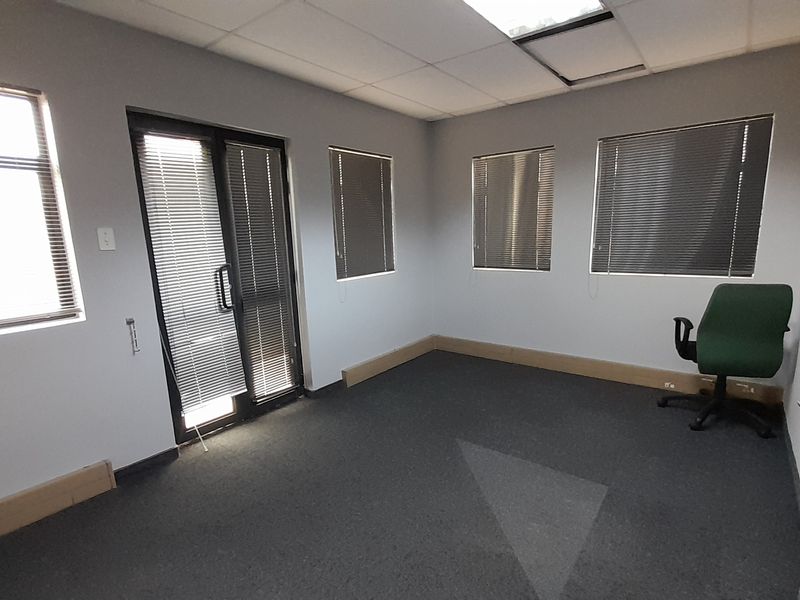All Inclusive Small Office and Backup Power In Boardwalk Office Park - Photo 3
