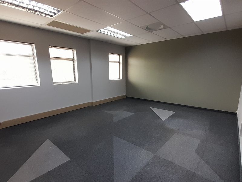 Move In Ready Office within Professional Office Park Environment - Photo 5