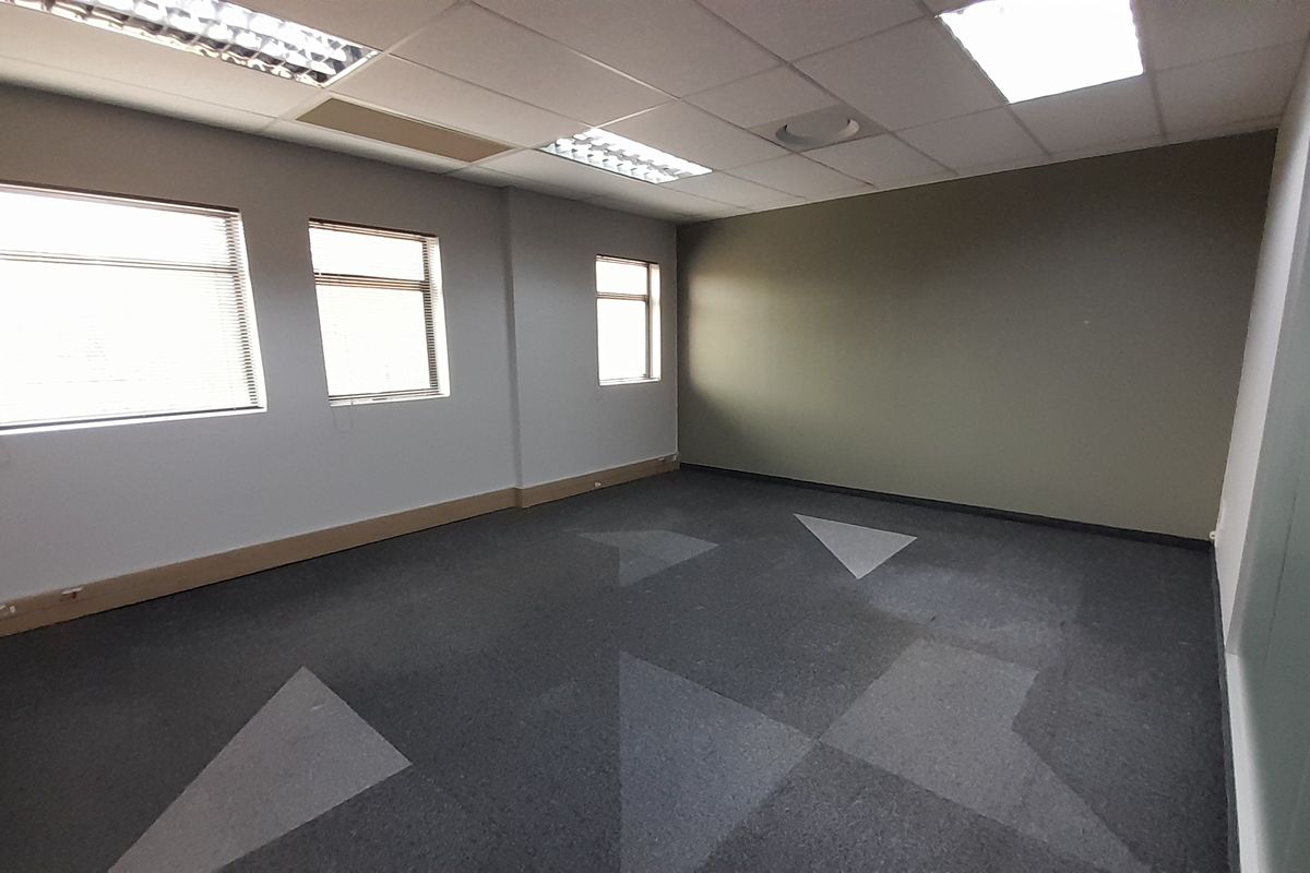 Move In Ready Office within Professional Office Park Environment - Photo 5