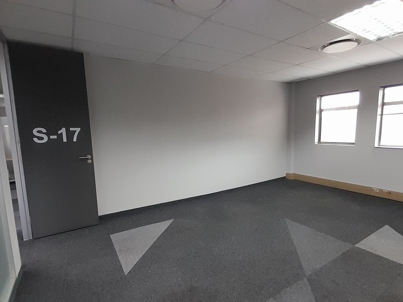 Professional Office Suite in a Prestigious Pretoria East Business Park - Photo 9