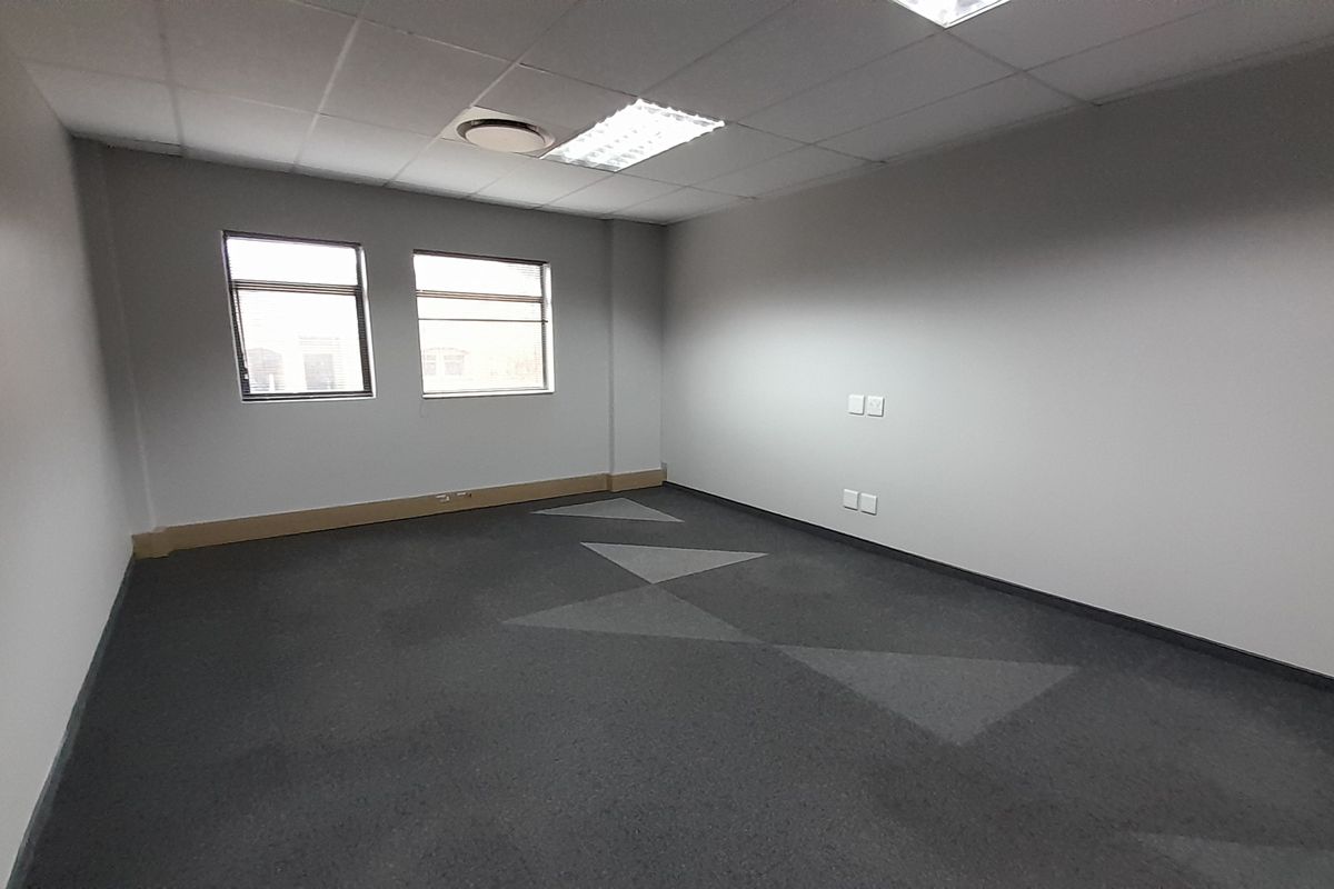 Professional Office Suite in a Prestigious Pretoria East Business Park - Photo 4
