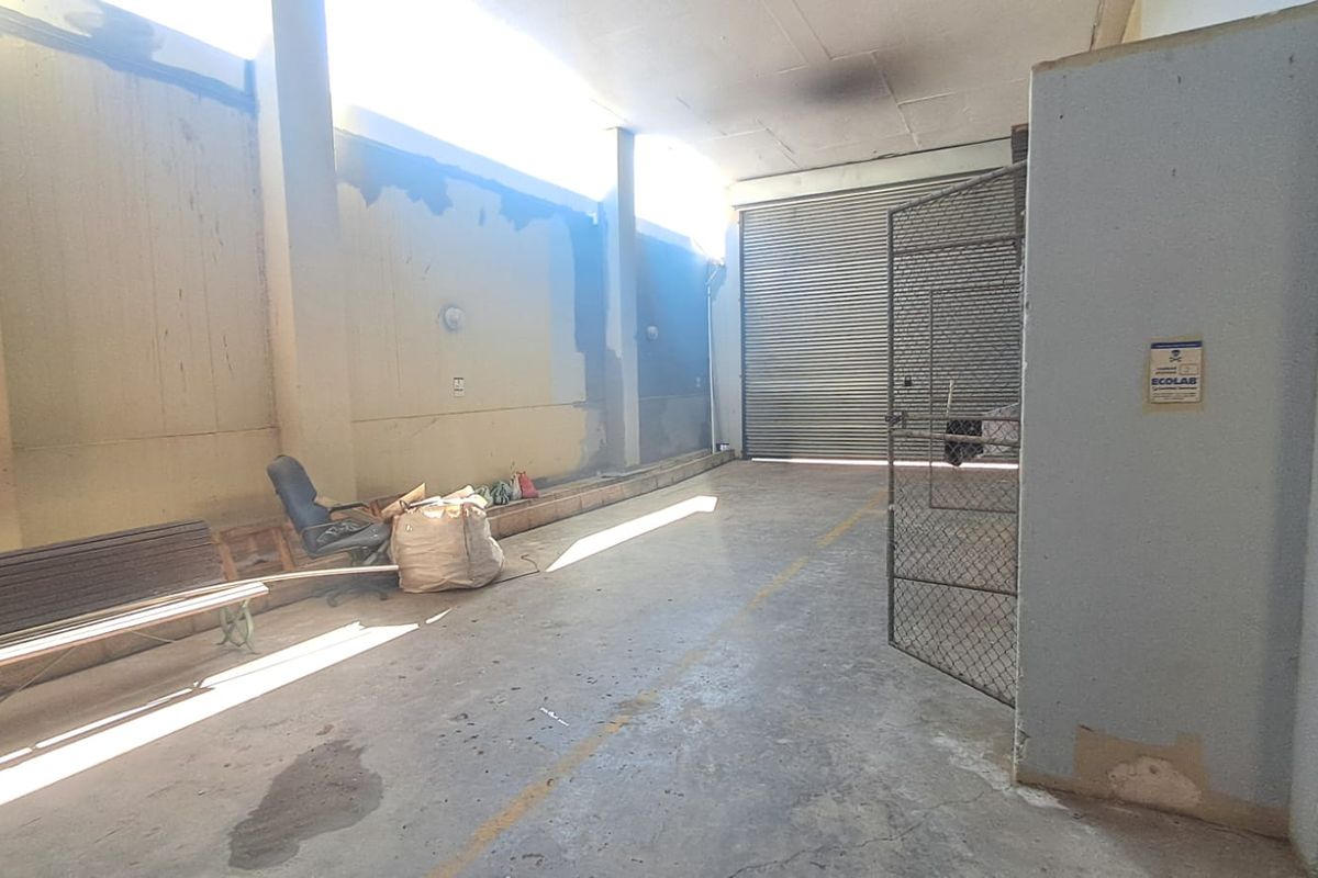 160m2 food production facility or Butchery TO LET in Waterkloof Ridge - Photo 5