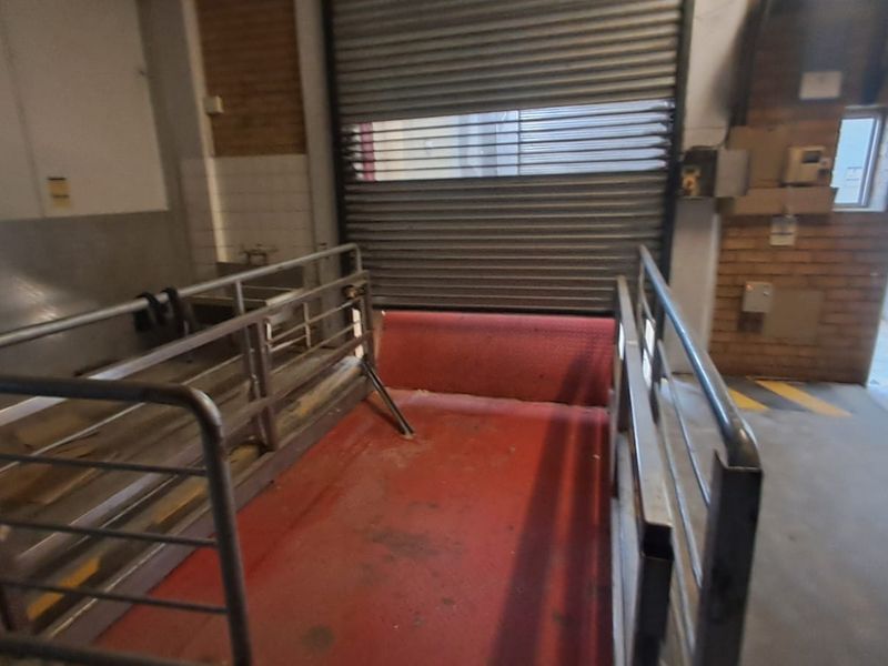 160m2 food production facility or Butchery TO LET in Waterkloof Ridge - Photo 7