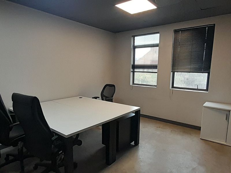 Compact Furnished Office in a Secure Corporate Environment - Photo 8