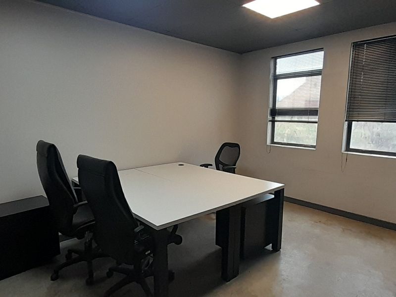 Compact Furnished Office in a Secure Corporate Environment - Photo 6