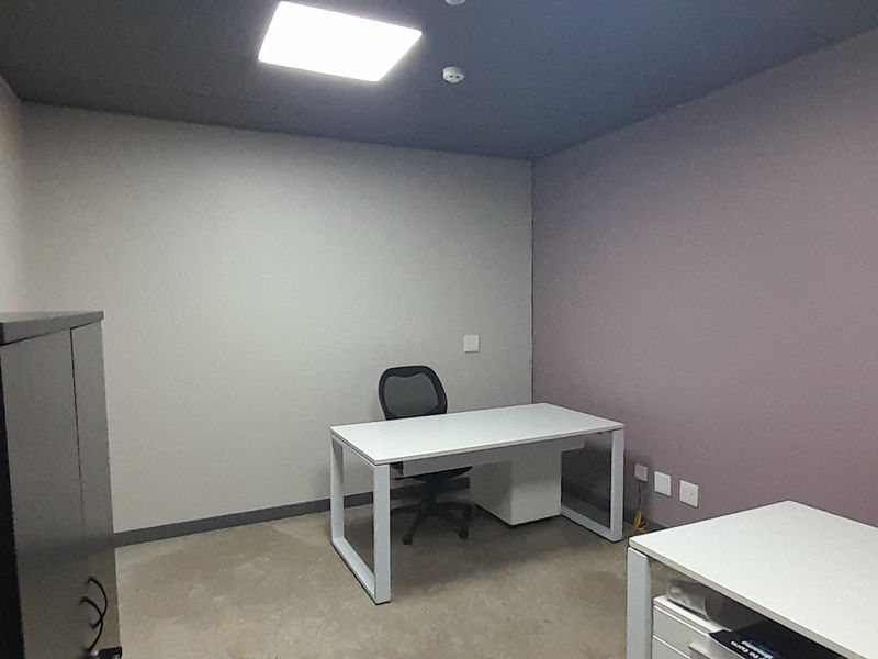 Affordable Furnished Office in a Prestigious Pretoria East Office Park - Photo 2